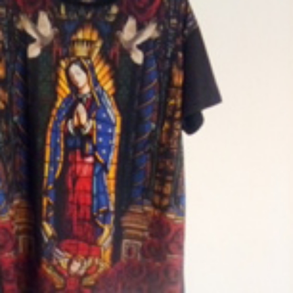 Victorious Los Angeles t-shirt with Mary and Jesus - Picture 4 of 8